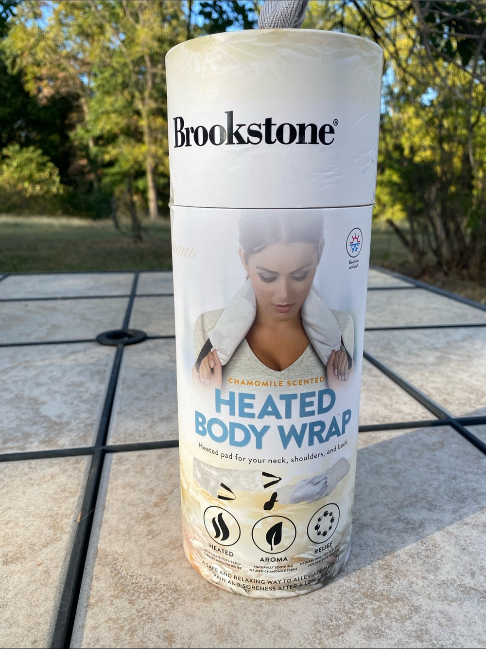 Brookstone Heated Body Wrap White Chamomile Scented